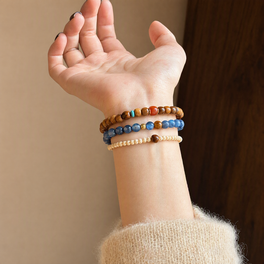 Blue Kyanite & Tiger’s Eye Bracelet – Minimalist Gemstone Jewelry